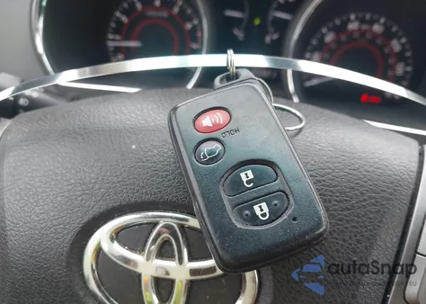 2010 Toyota Highlander Limited V6 из США, поврежденный, VIN 5TDYK3EH3AS006550